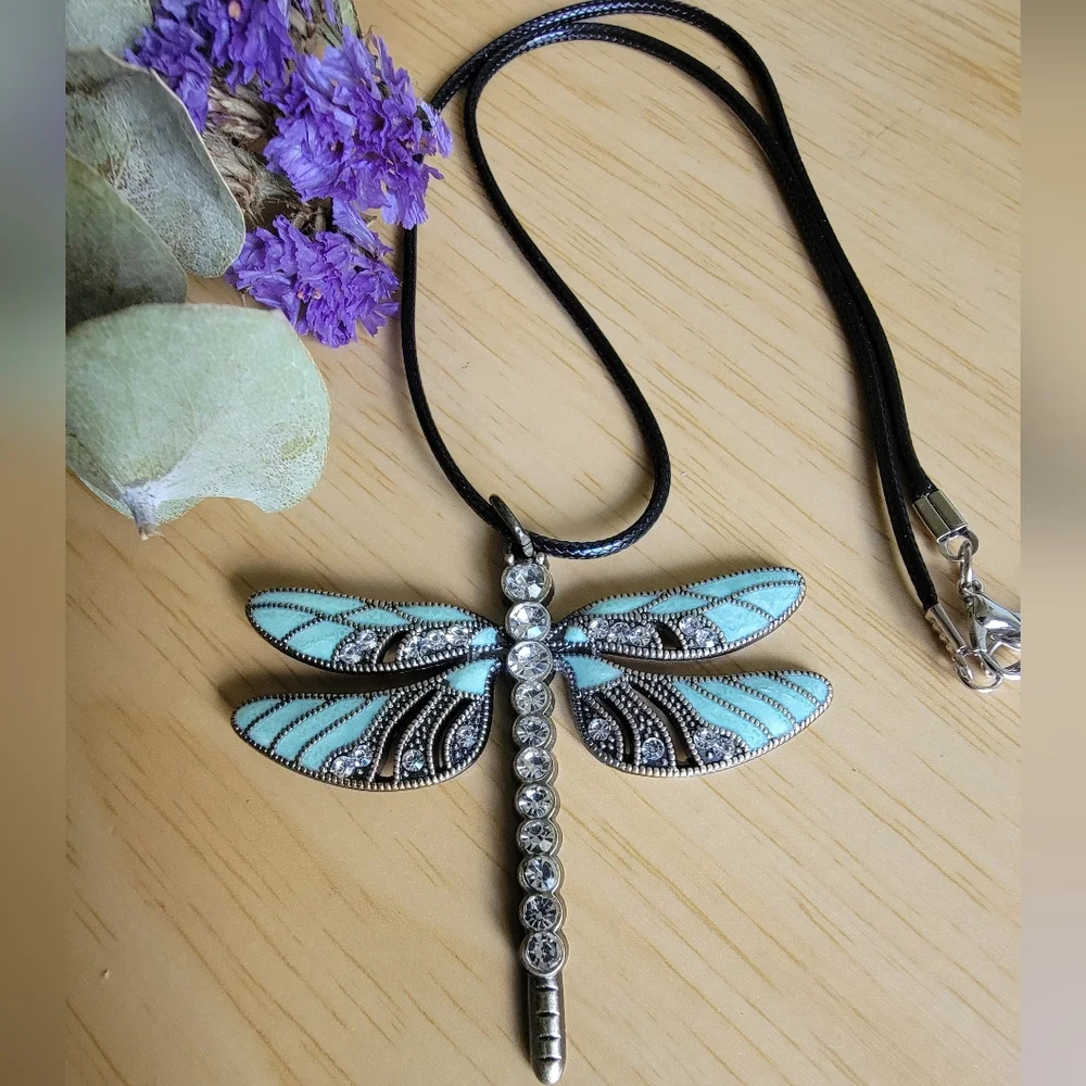 Dragonfly Pendant Necklace .